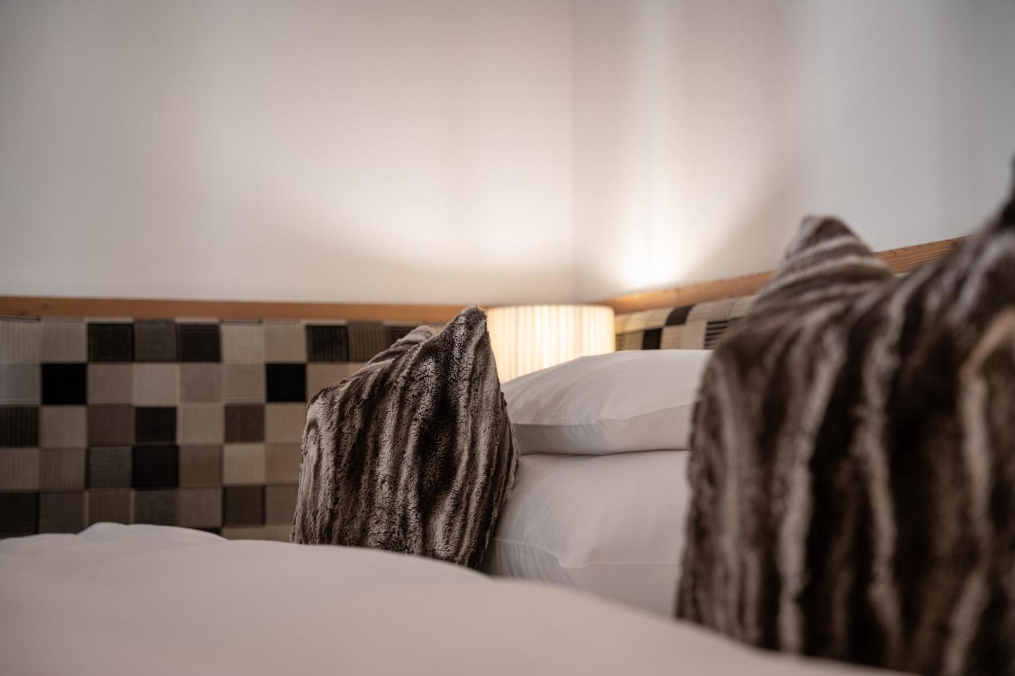The Laurin Small & Charming 4*